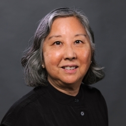 Headshot of Cynthia Losinsky